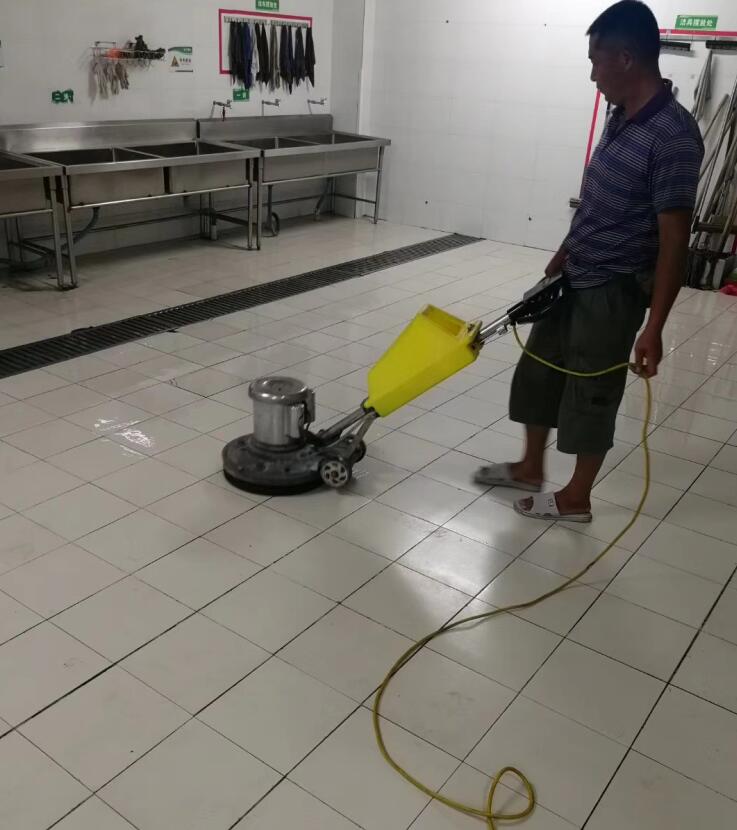 食堂地面防滑處理